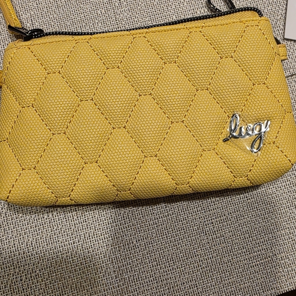 NWT- LUG- METRO XL ID POUCH MATTE LUXE- BANANA